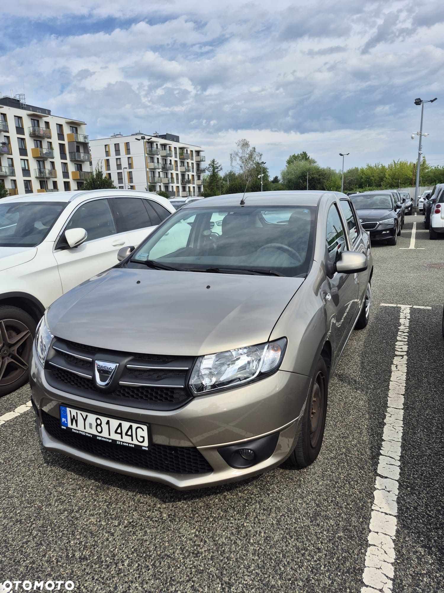 Dacia Sandero 1.2 16V Laureate - 1