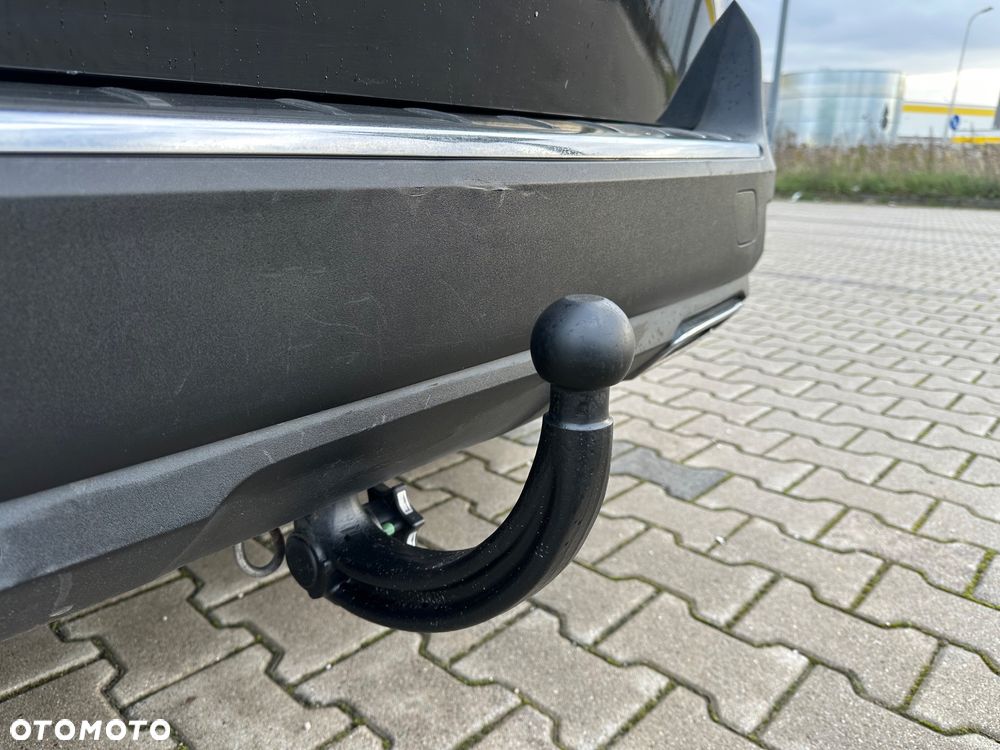 Peugeot 5008 PureTech 130 Stop & Start Allure Business-Paket - 35