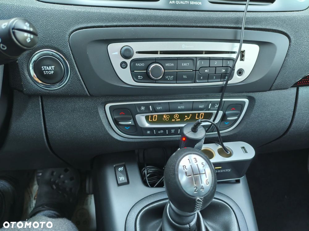 Renault Scenic 1.2 TCe Energy Life EU6 - 19