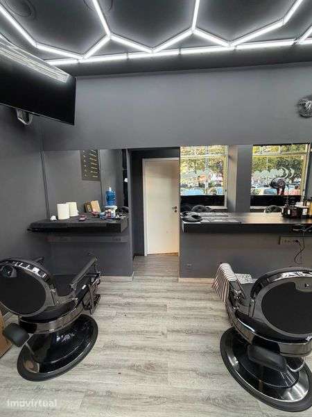 Barbearia totalmente renovada à venda em Amadora - Grande imagem: 5/12