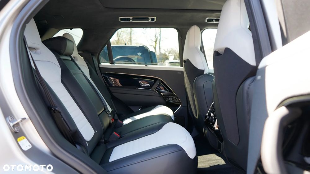 Land Rover Range Rover Sport P635 SV - 32