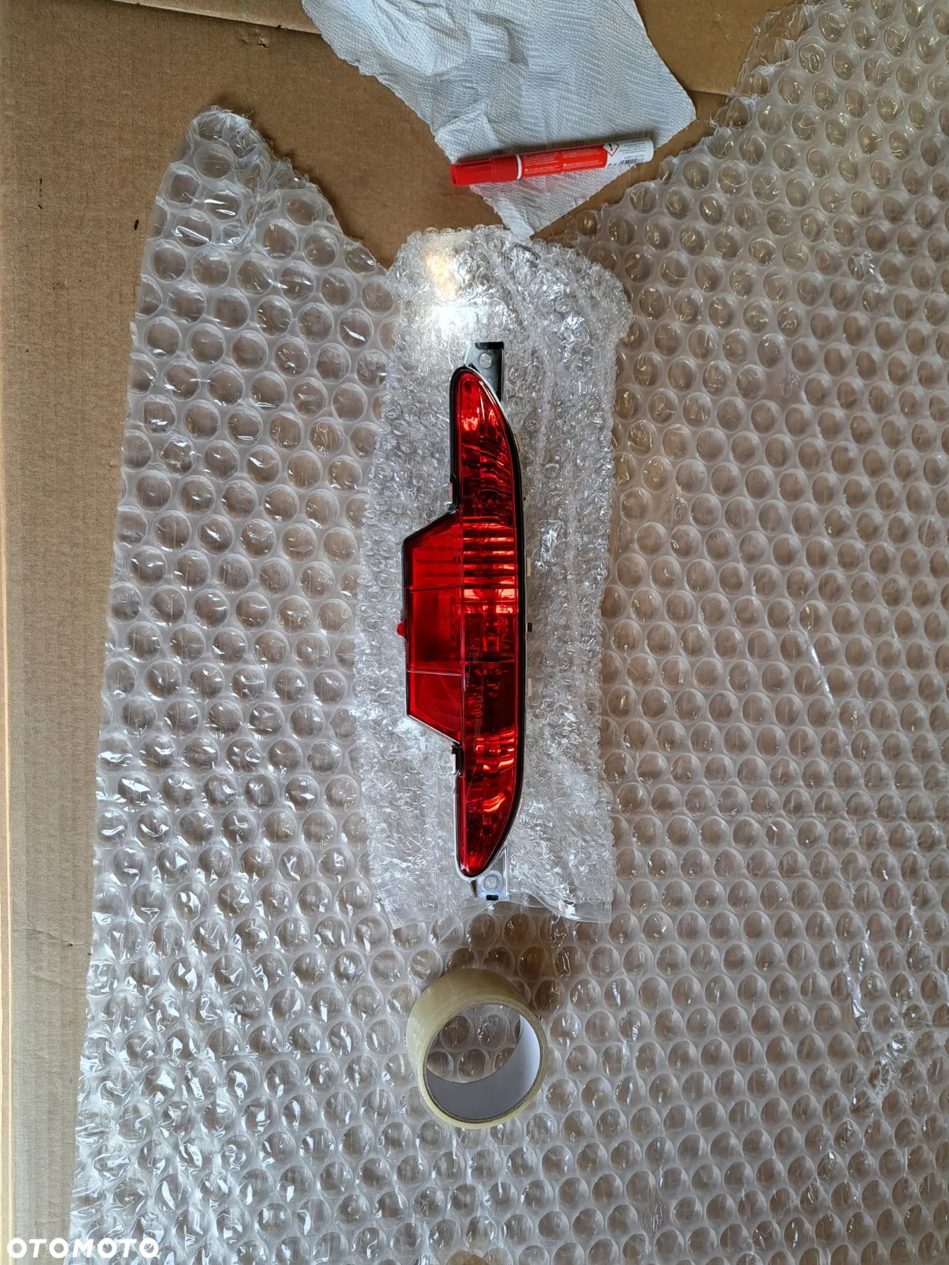 lampa przeciwmgielna tylna tył Opel Corsa F Mokka B II Peugeot 208 II Citroën C4 III C41 9674308980 - 1