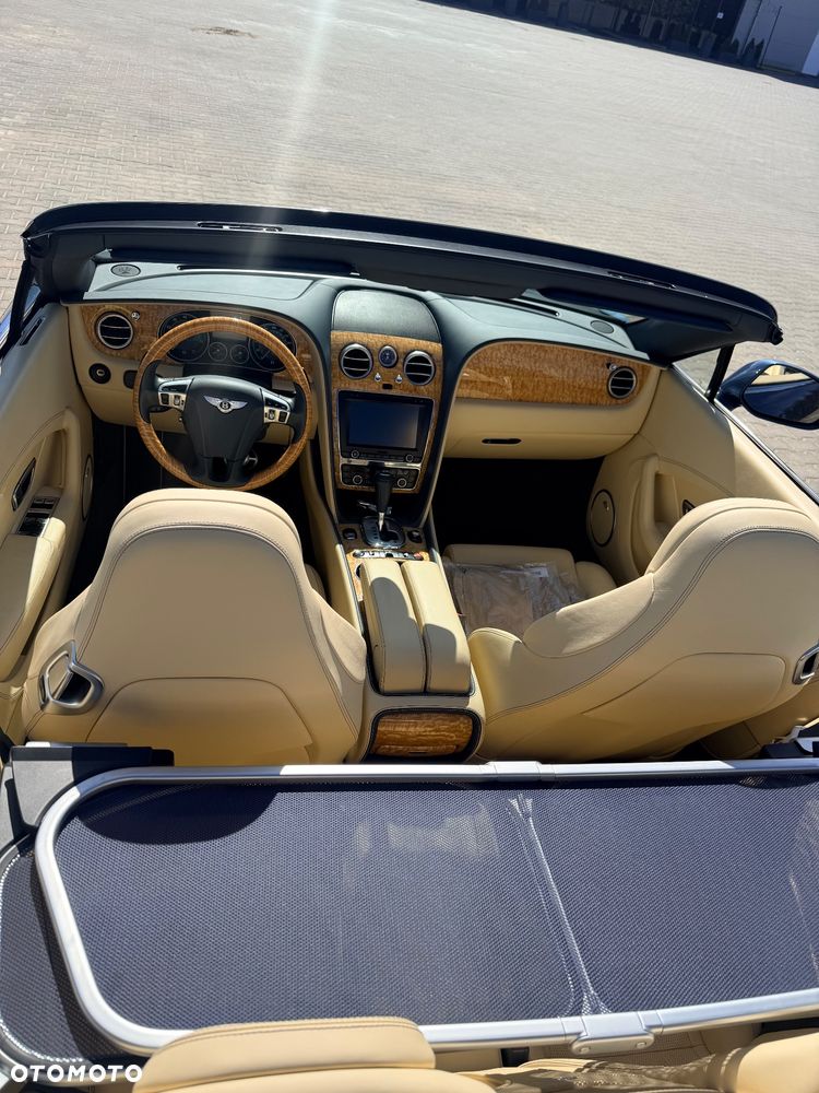 Bentley Continental GT W12 - 8