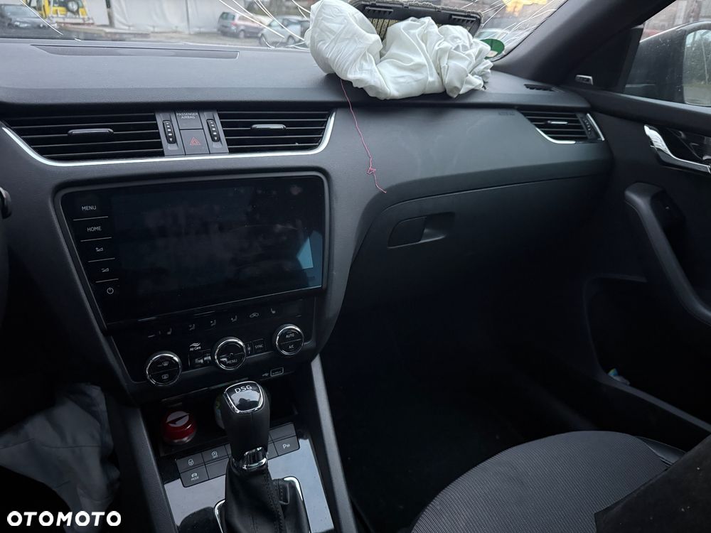 Skoda Octavia 2.0 TDI DSG Exclusive - 25