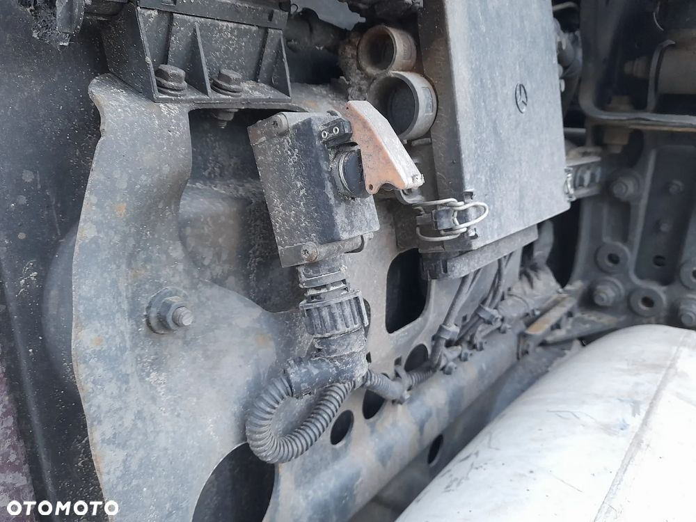Wyłącznik przełącznik ADR Actros MP4 Antos Arocs - 1