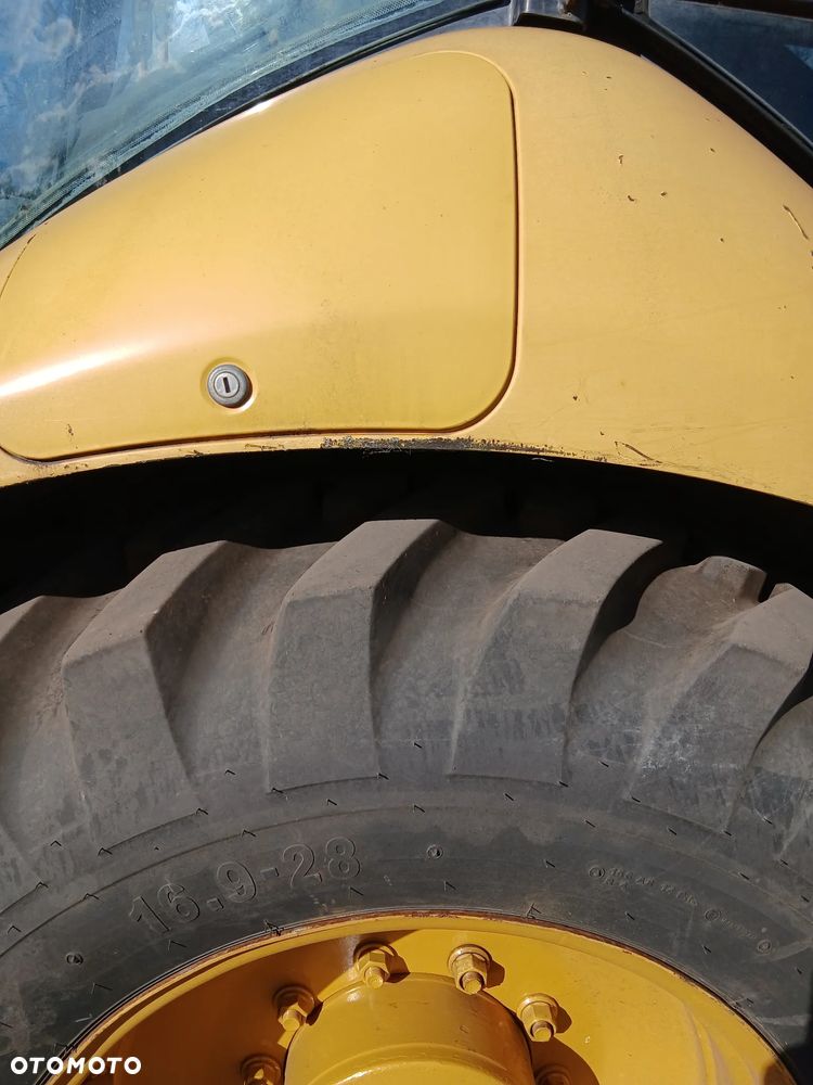 Caterpillar 428 E - 8