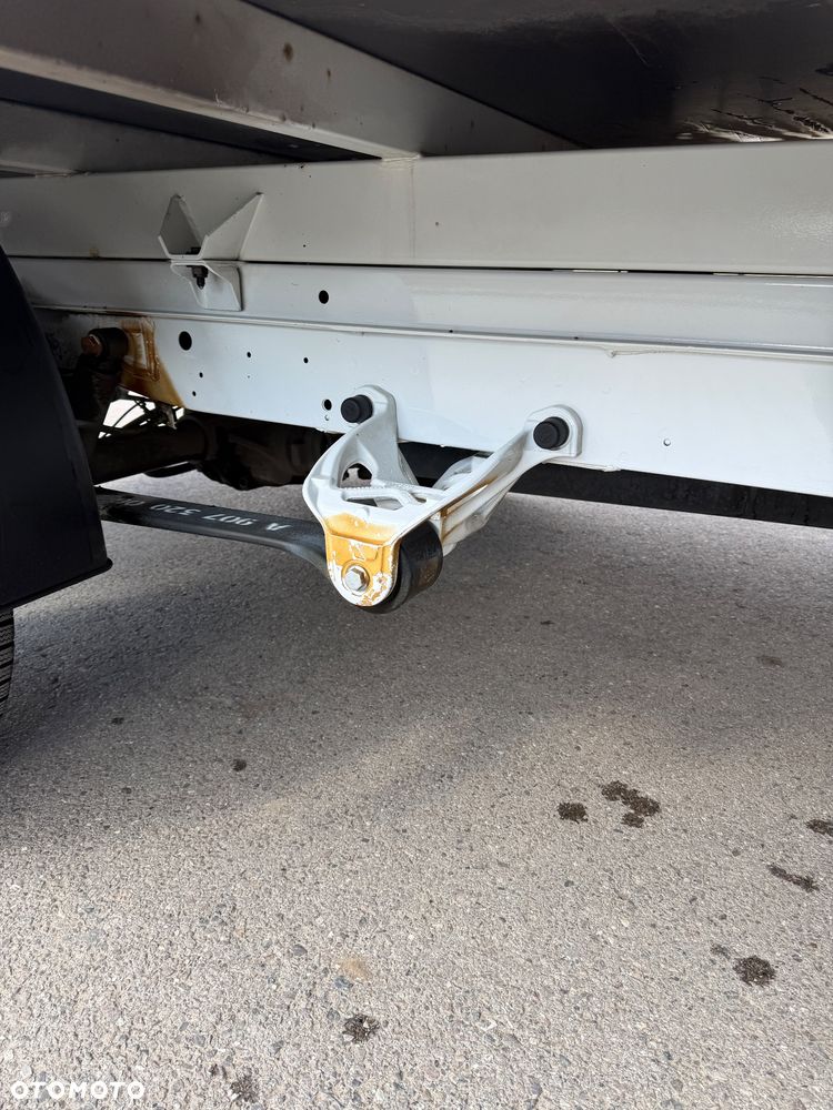 Mercedes-Benz Sprinter - 19