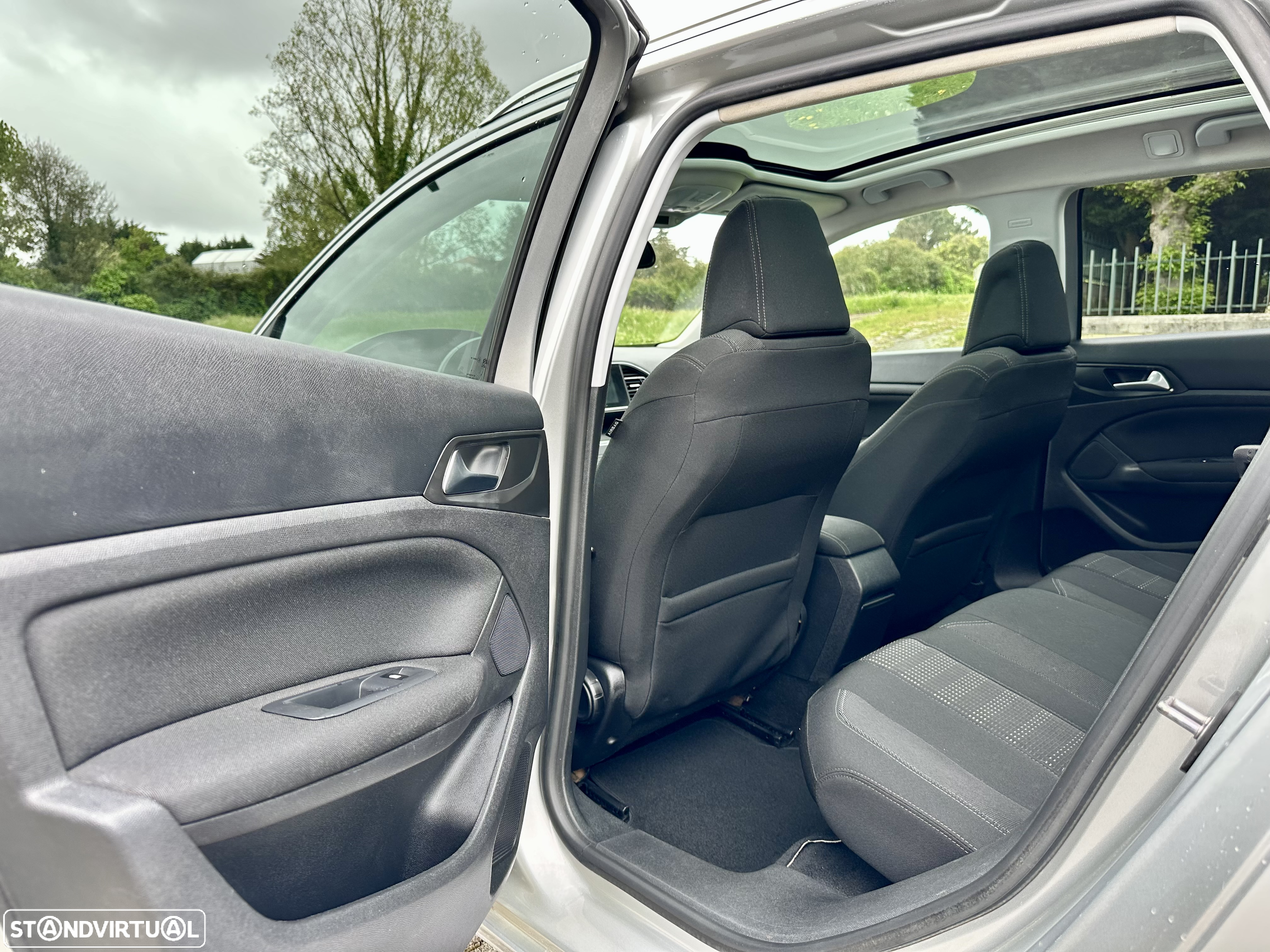 Peugeot 308 SW 1.6 BlueHDi Allure J17 EAT6 - 24