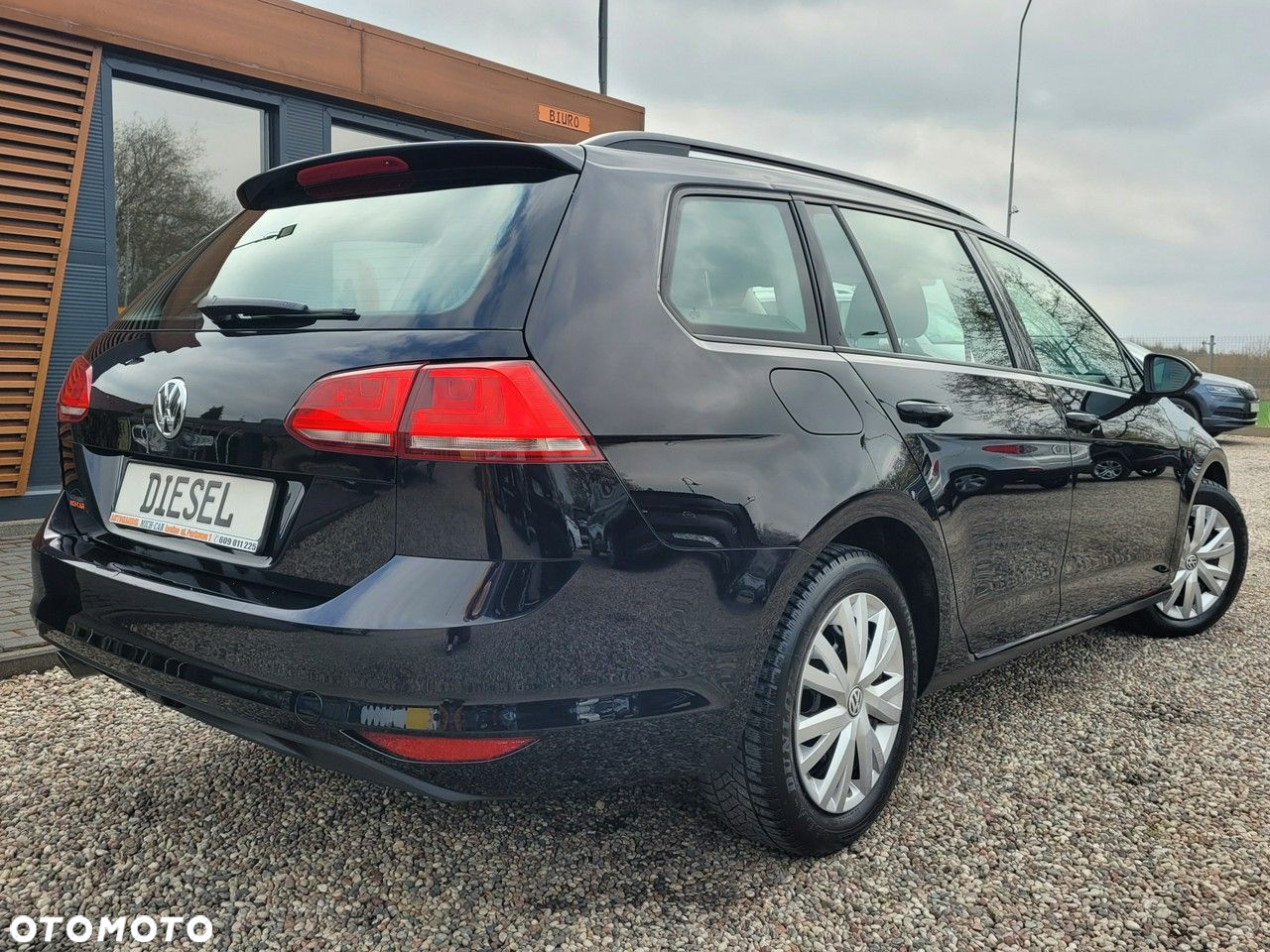 Volkswagen Golf - 2