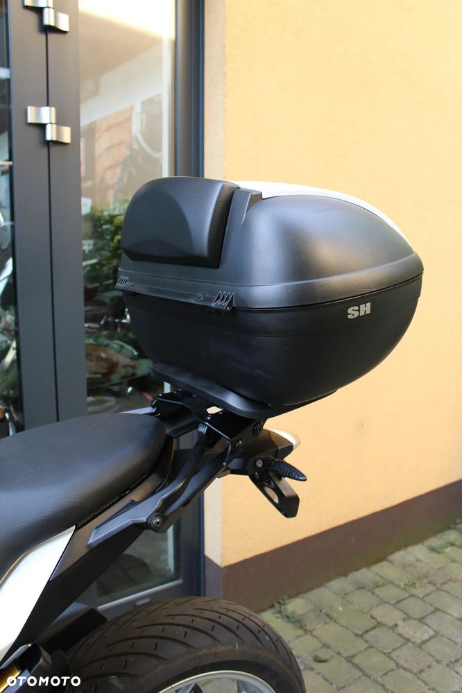 BMW XR - 13