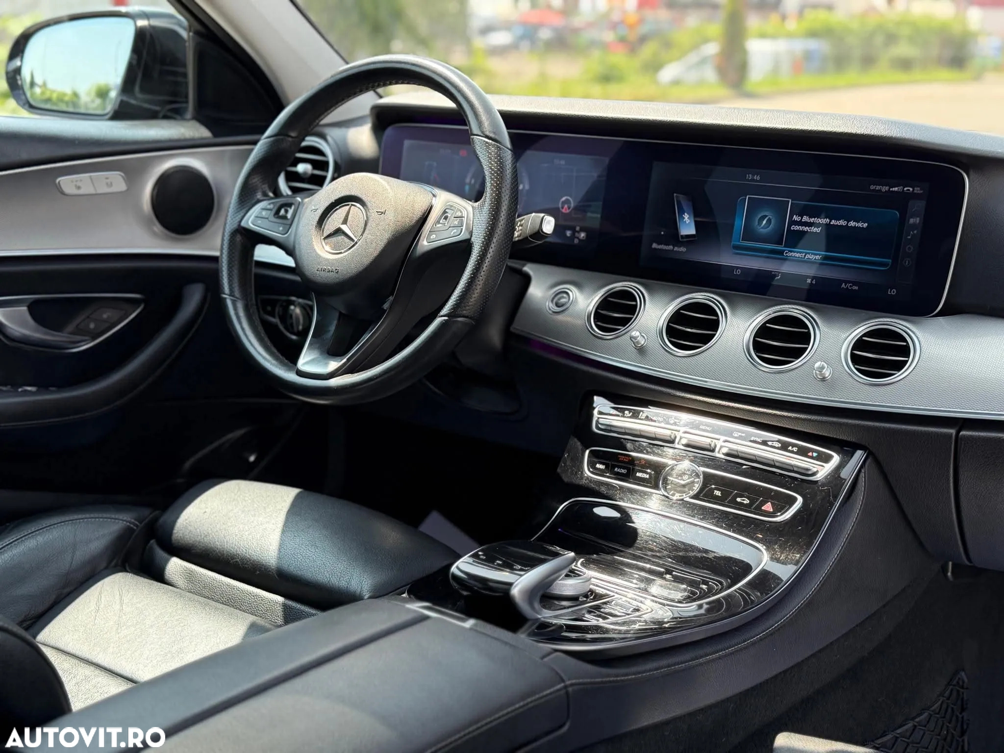 Mercedes-Benz E 220 d 4Matic T 9G-TRONIC Avantgarde - 11