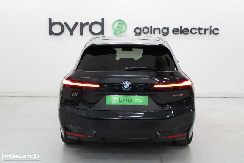 BMW iX xDrive 40 Pack Desportivo - 5