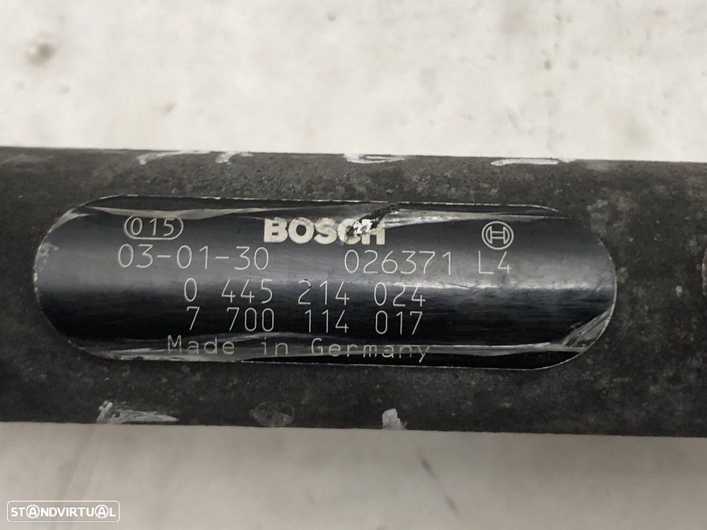 Régua de Injeção RENAULT TRAFIC II 1.9 dCi 100 03.01 REF. 0445214024  MOTOR F9Q7... - 2