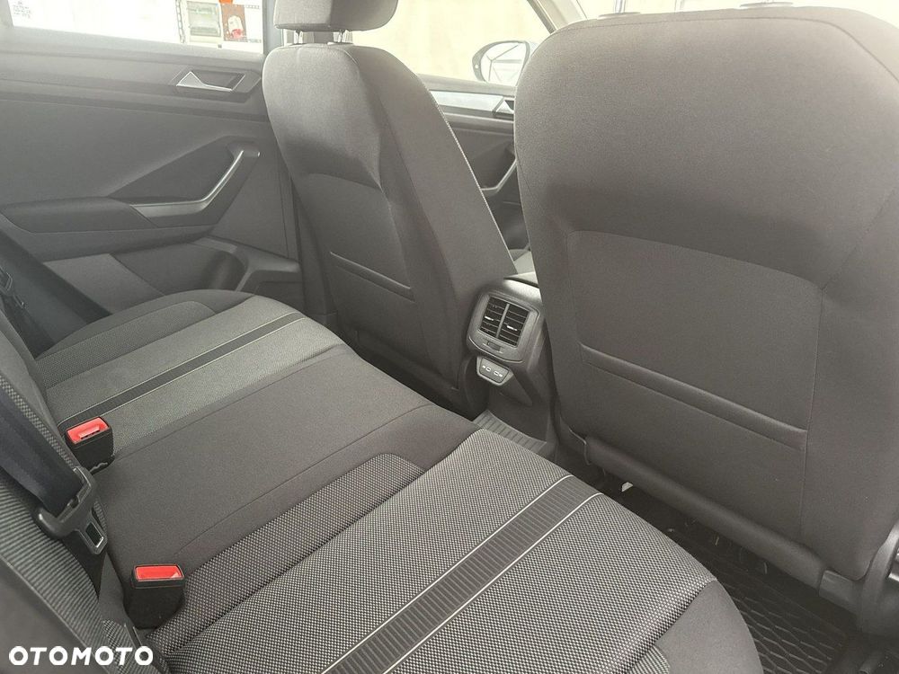 Volkswagen T-Roc - 24