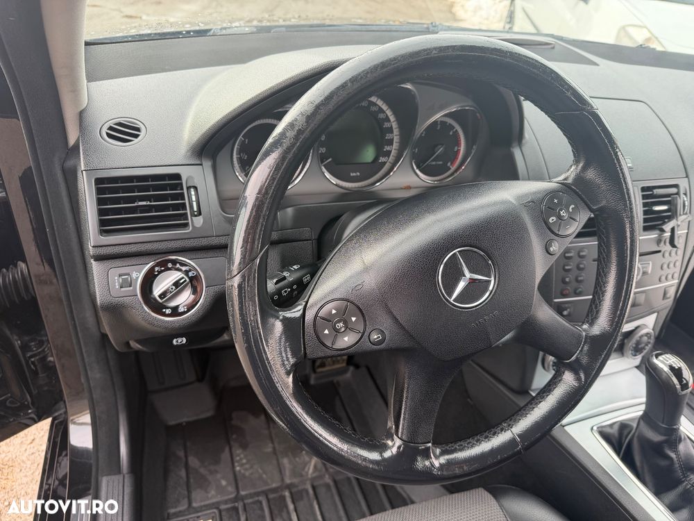 Mercedes-Benz C 220 CDI DPF BlueEFFICIENCY - 18