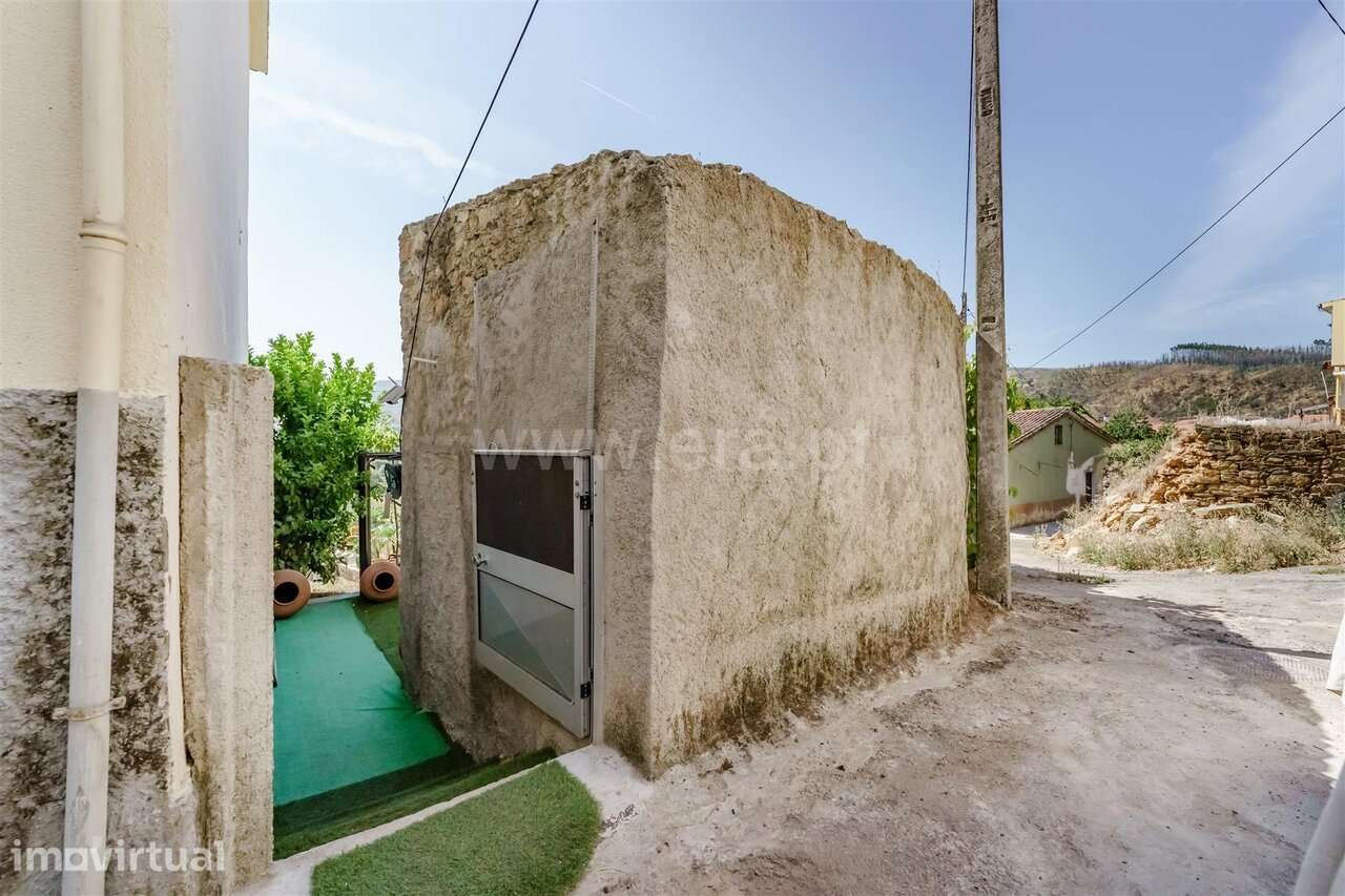 Moradia em Banda T2 / Covilhã, Ourondo - Grande imagem: 2/20