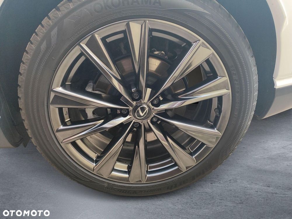 Lexus RX 450h+ F Sport Design - 24