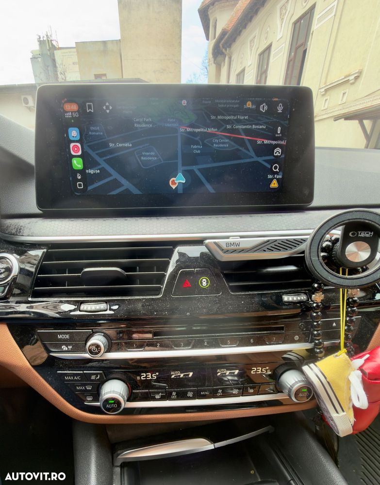 BMW Seria 5 530i xDrive Aut. - 11