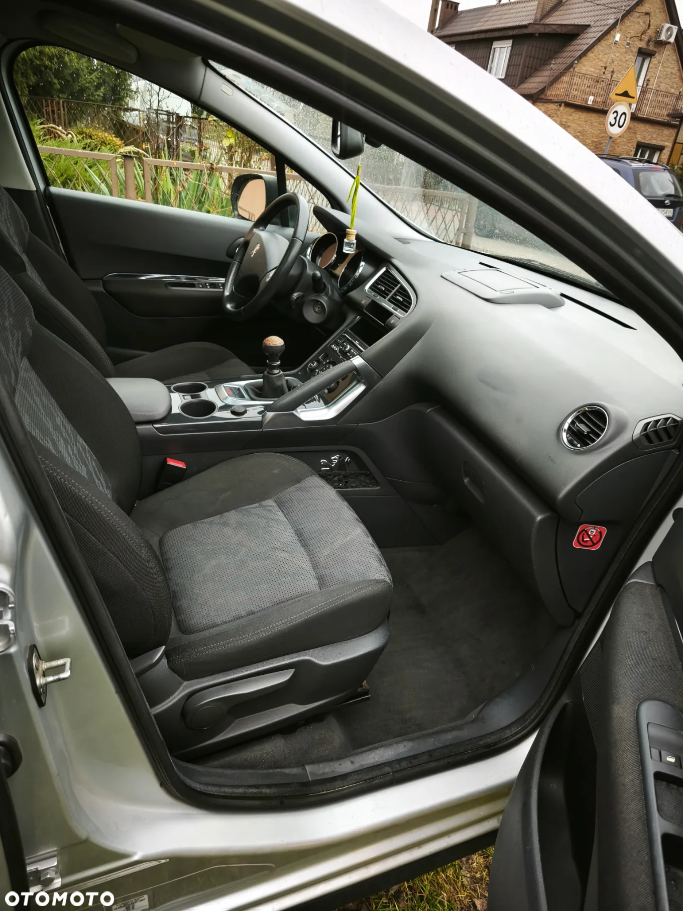 Peugeot 3008 1.6 THP Active - 11
