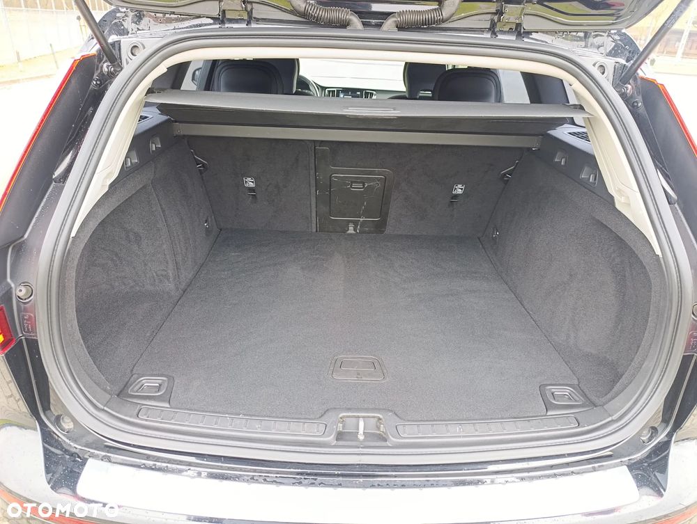 Volvo V60 D3 AWD Geartronic Momentum - 16