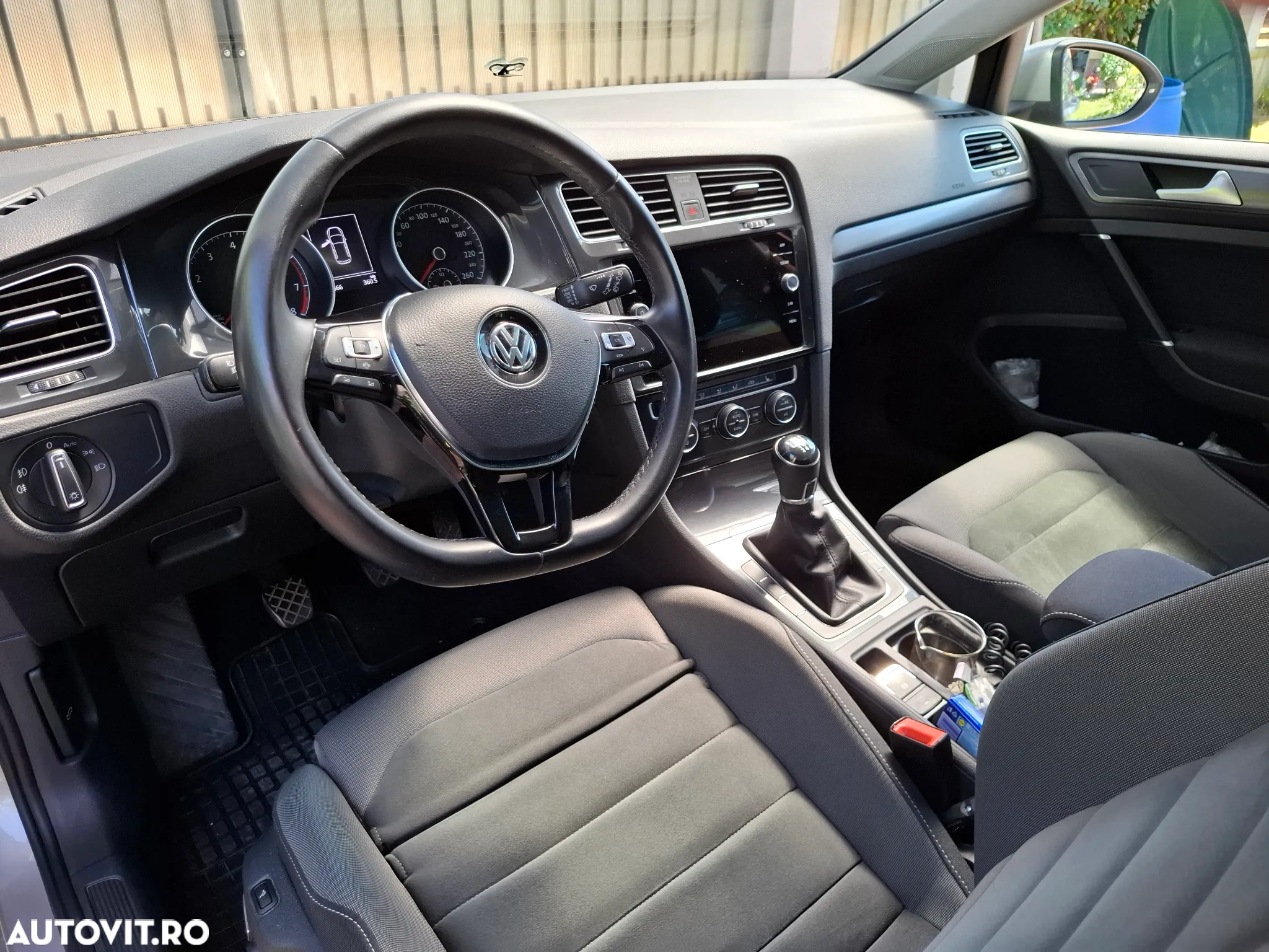 Volkswagen Golf 1.0 TSI Comfortline - 6