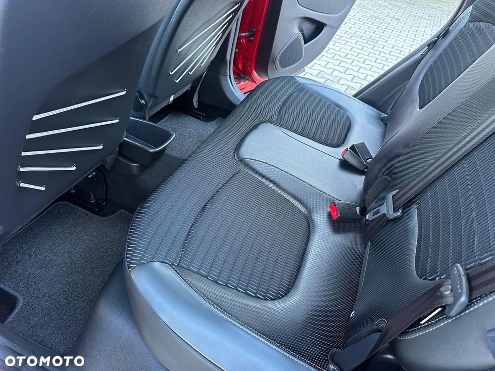 Renault Captur ENERGY TCe 120 EDC Luxe - 23