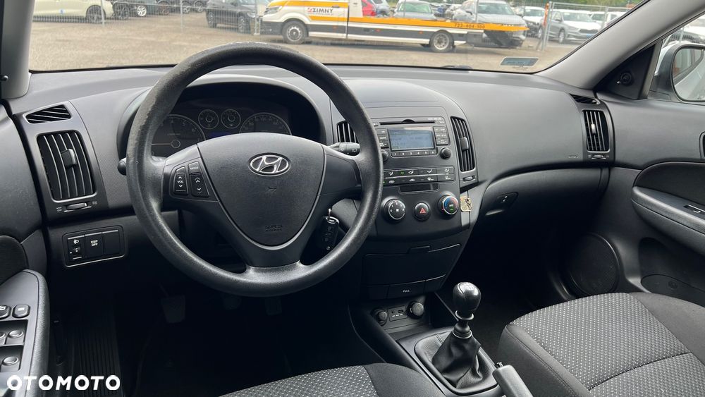 Hyundai i30 1.4 Comfort - 11