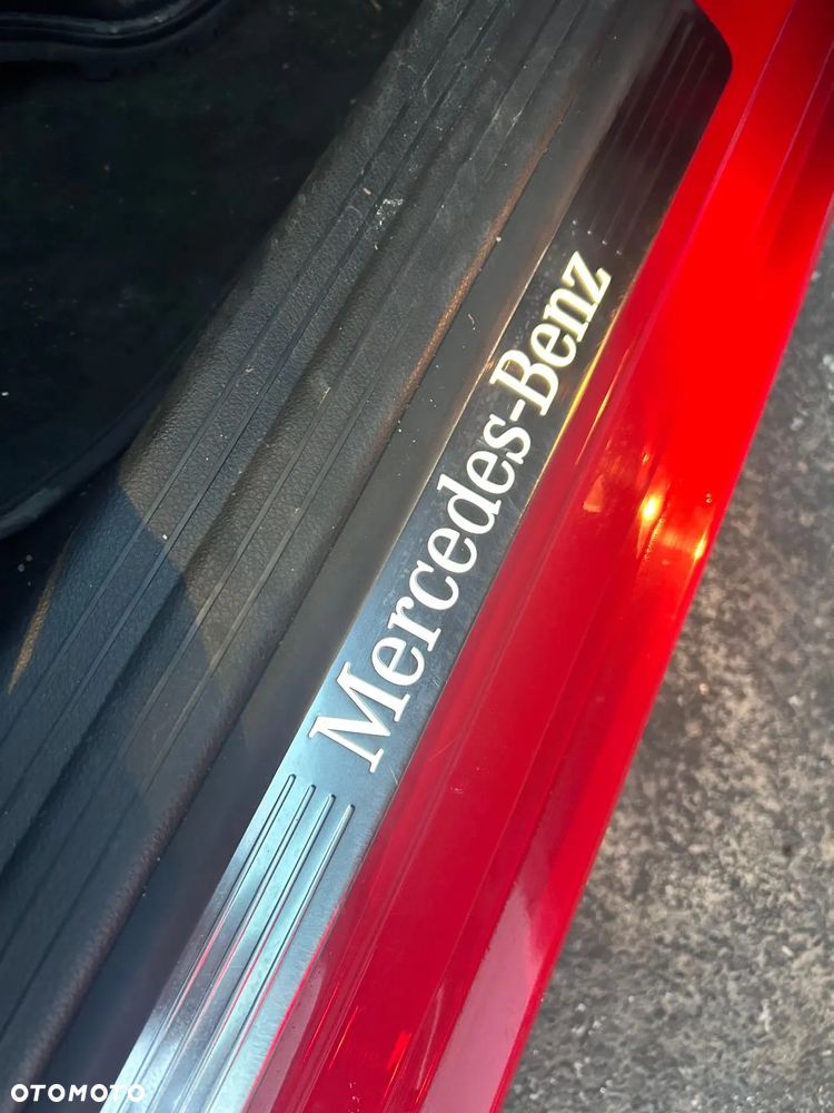 Mercedes-Benz CLA 180 7G-DCT - 17