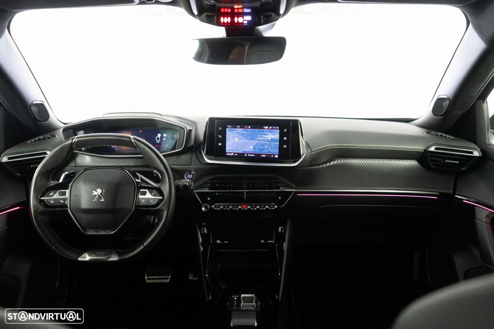 Peugeot 2008 1.2 PureTech GT EAT8 - 21