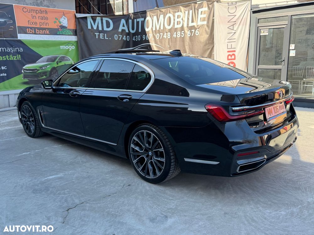 BMW Seria 7 730d xDrive - 33