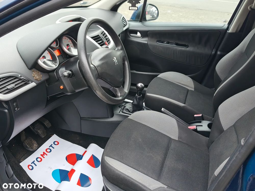 Peugeot 207 90 HDi FAP (Blue Lion) Sport - 6