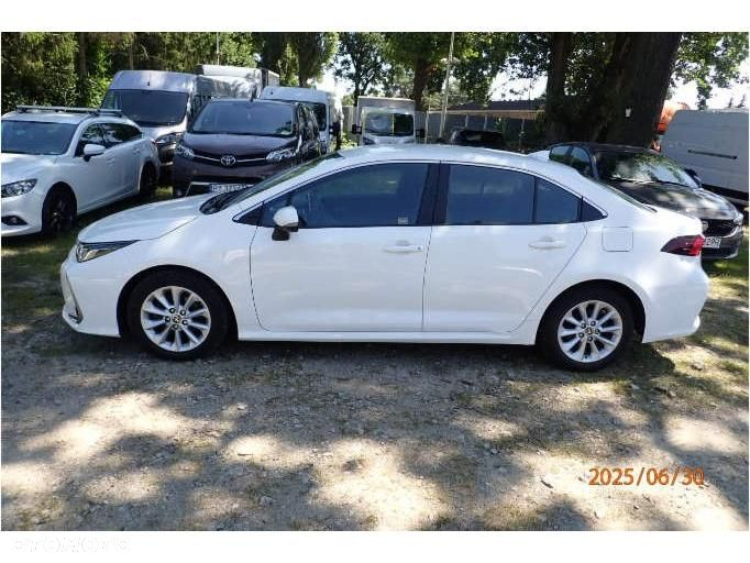 Toyota Corolla - 13