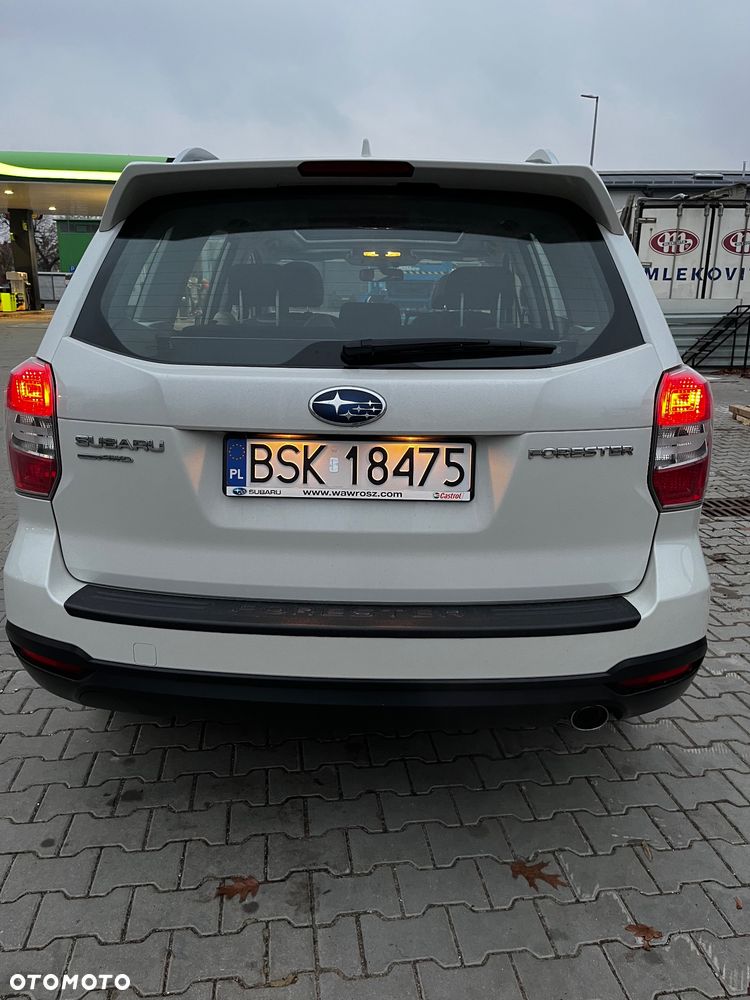 Subaru Forester 2015 photo 2