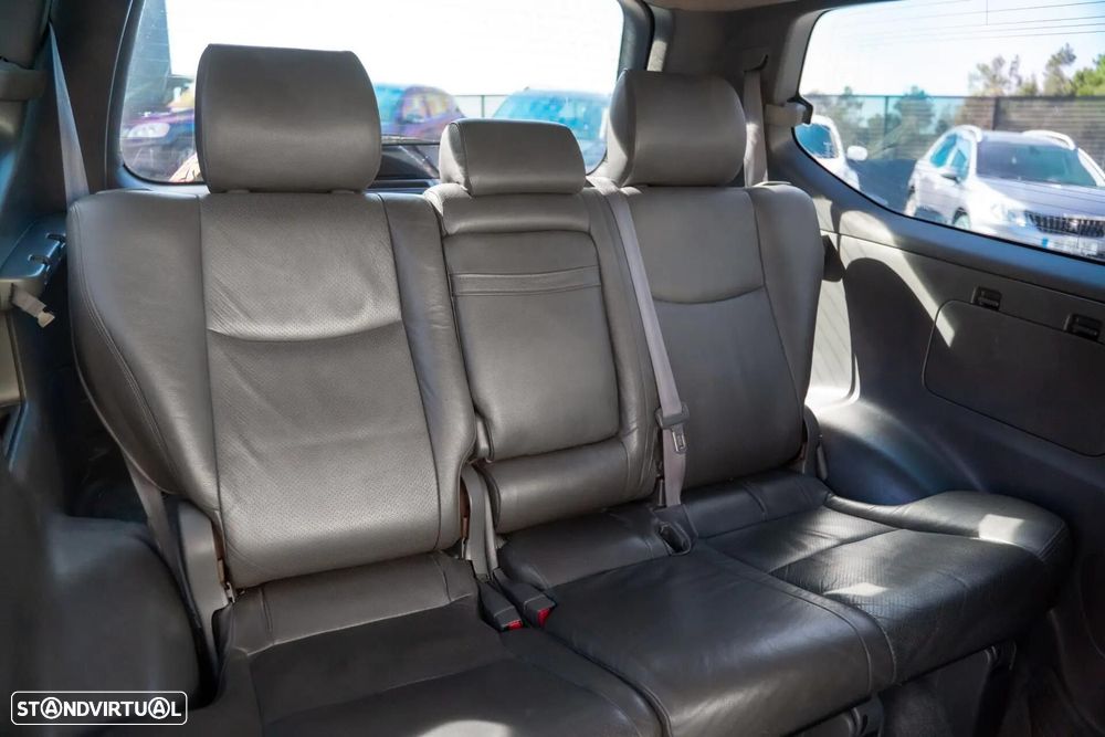 Toyota Land Cruiser Prado - 28