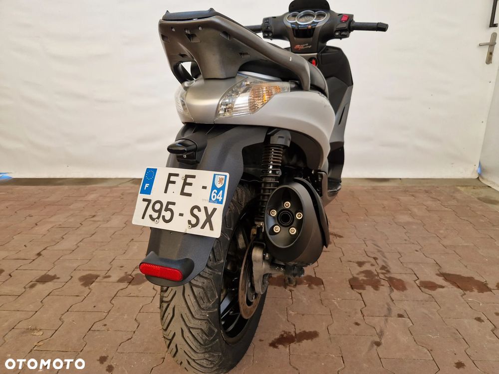 Piaggio Beverly - 23