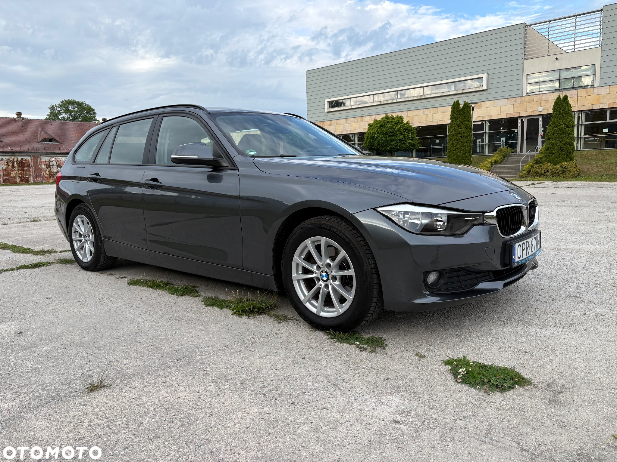 BMW Seria 3 316i Touring - 2
