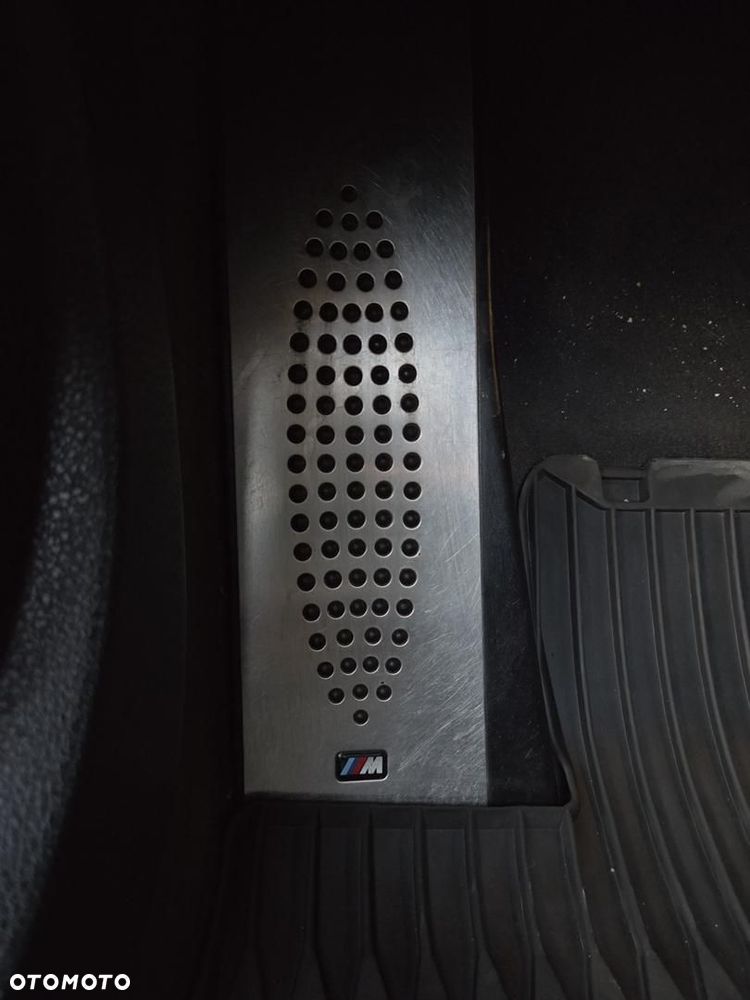 BMW Seria 5 520d - 31