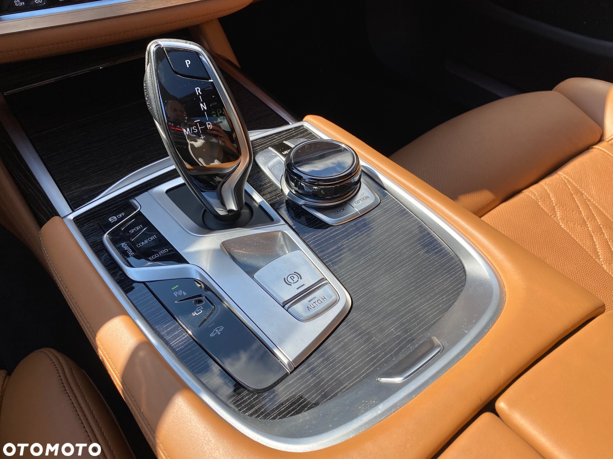 BMW Seria 7 750Li xDrive - 34