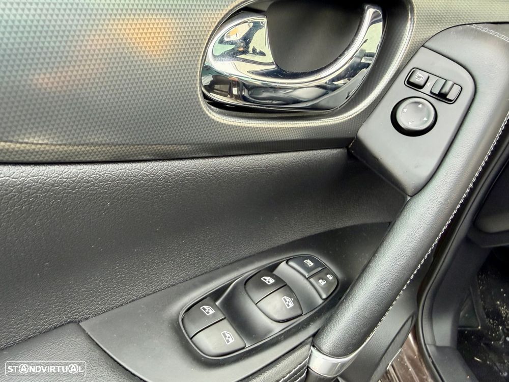 Nissan Qashqai 1.2 DIG-T Tekna Premium S Alcantara - 17