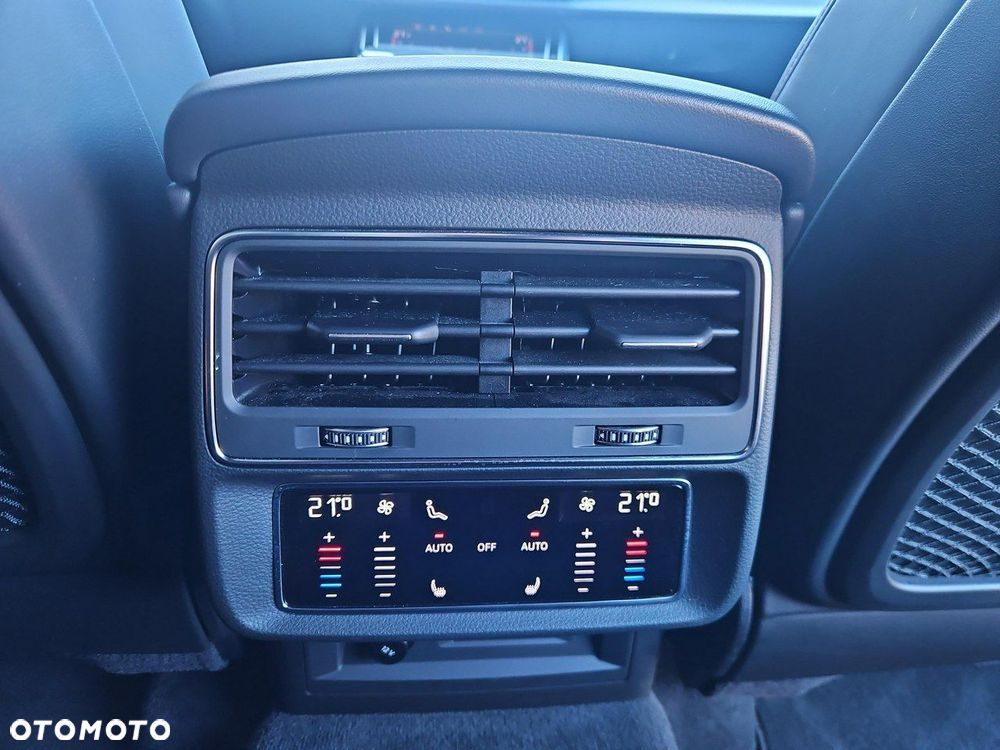 Audi Q7 50 TDI quattro tiptronic S line - 29