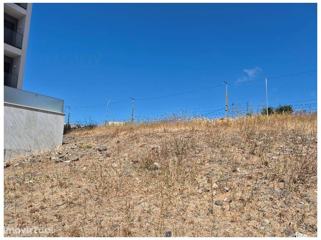 Terreno com Projeto Aprovado na Amadora - Grande imagem: 5/15