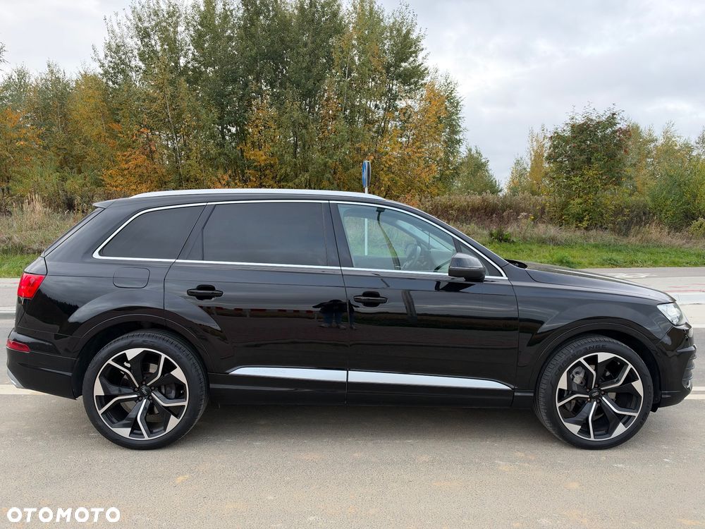 Audi Q7 2019 photo 2