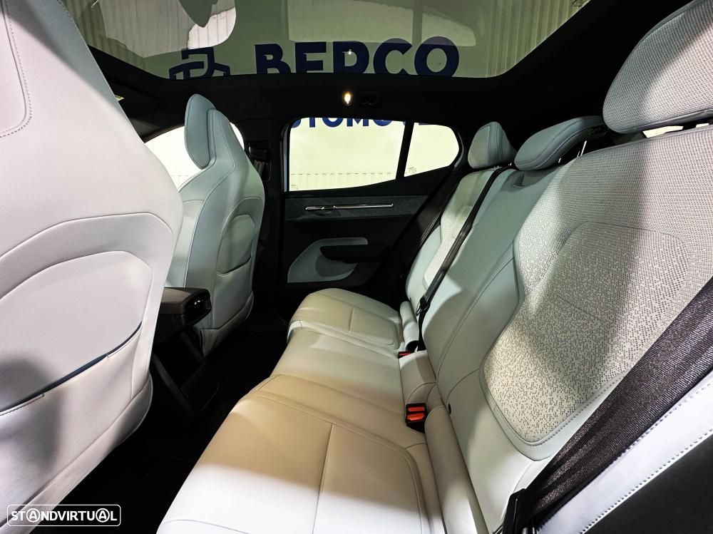 Volvo EX30 Twin Motor Performance AWD Plus - 10