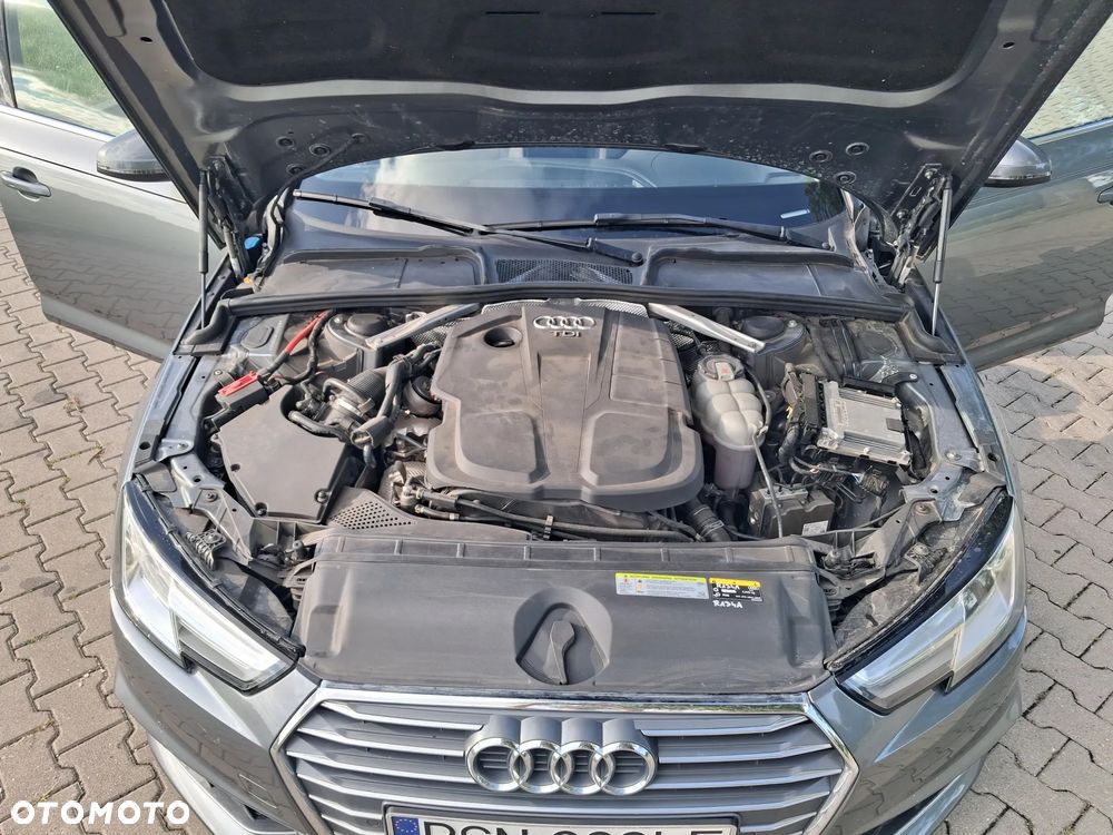 Audi A4 Avant 40 TDI S tronic - 14