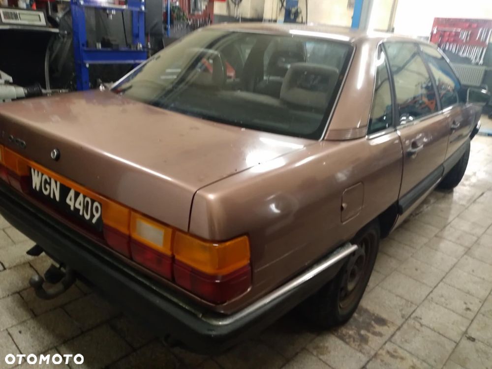 Audi 100 2.0 CC - 1