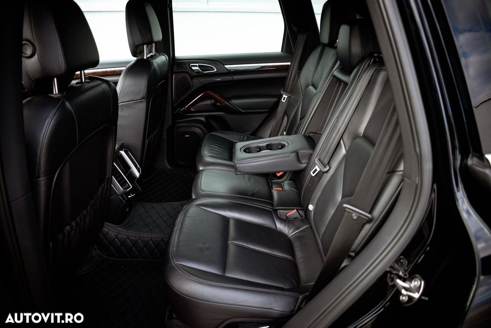 Porsche Cayenne Platinum Edition - 6