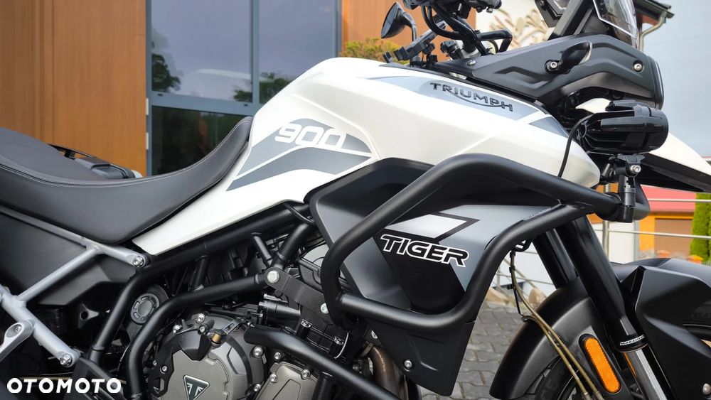 Triumph Tiger - 25
