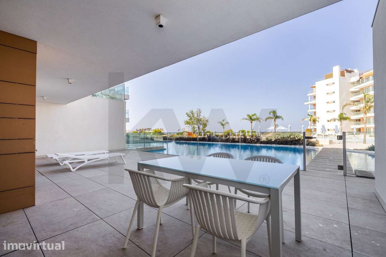 ⁠Apartamento T2 | Vista mar | Exclusividade e elegância no D.Pedro Res