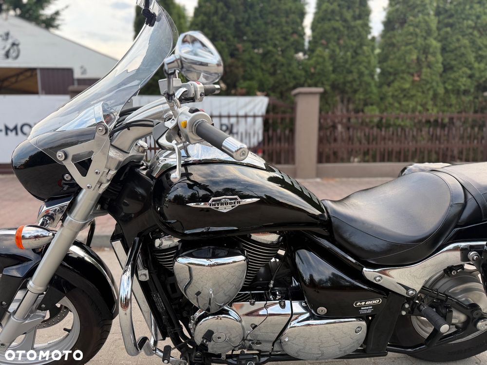 Suzuki Intruder - 21