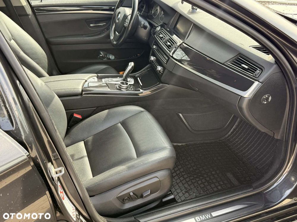 BMW Seria 5 520d - 12